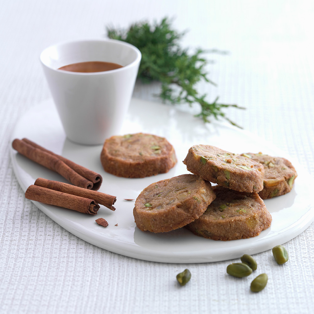 Kryddersmåkage med pistacie og appelsin